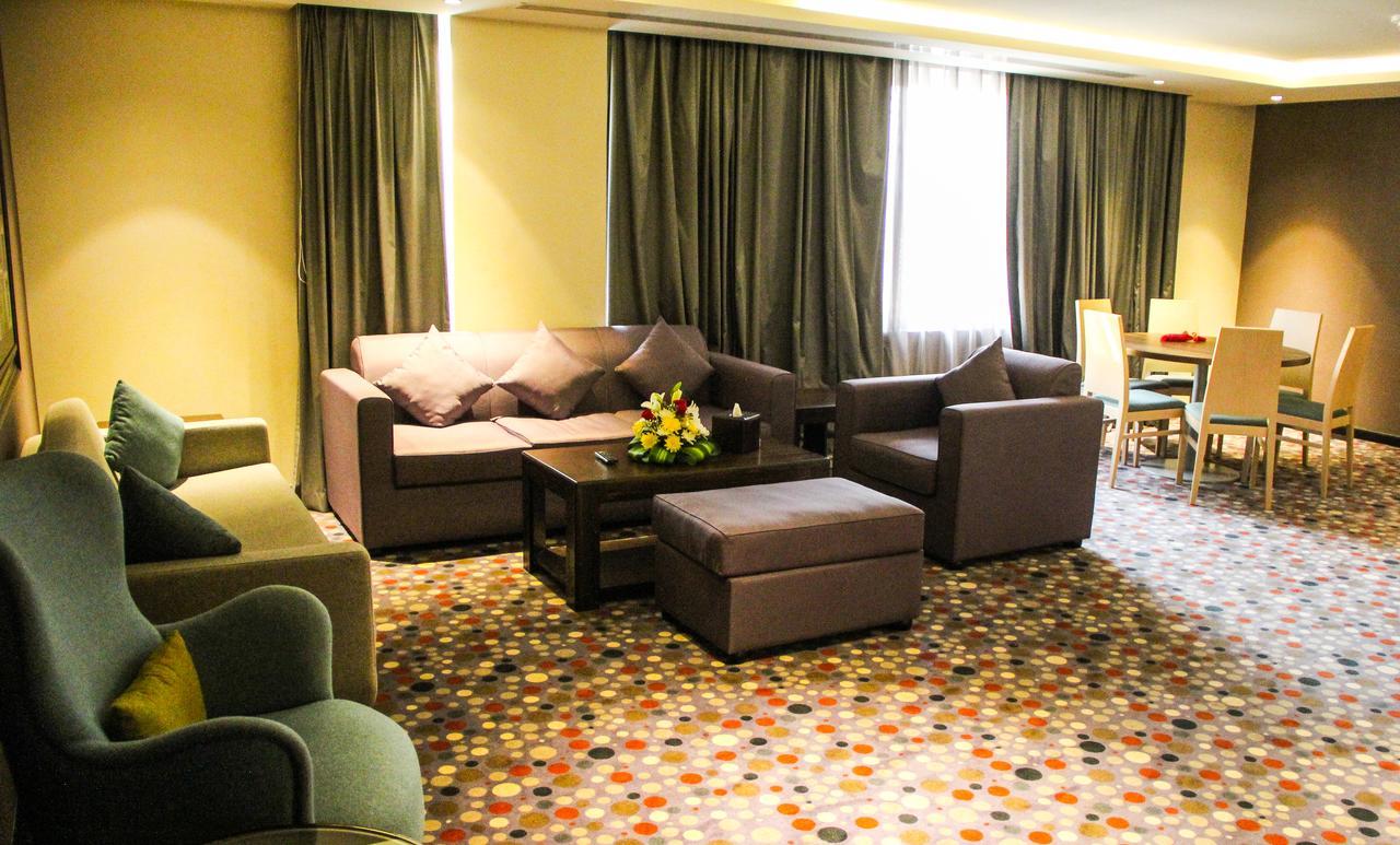 Golden Tulip Al Khobar Hotel Exterior photo